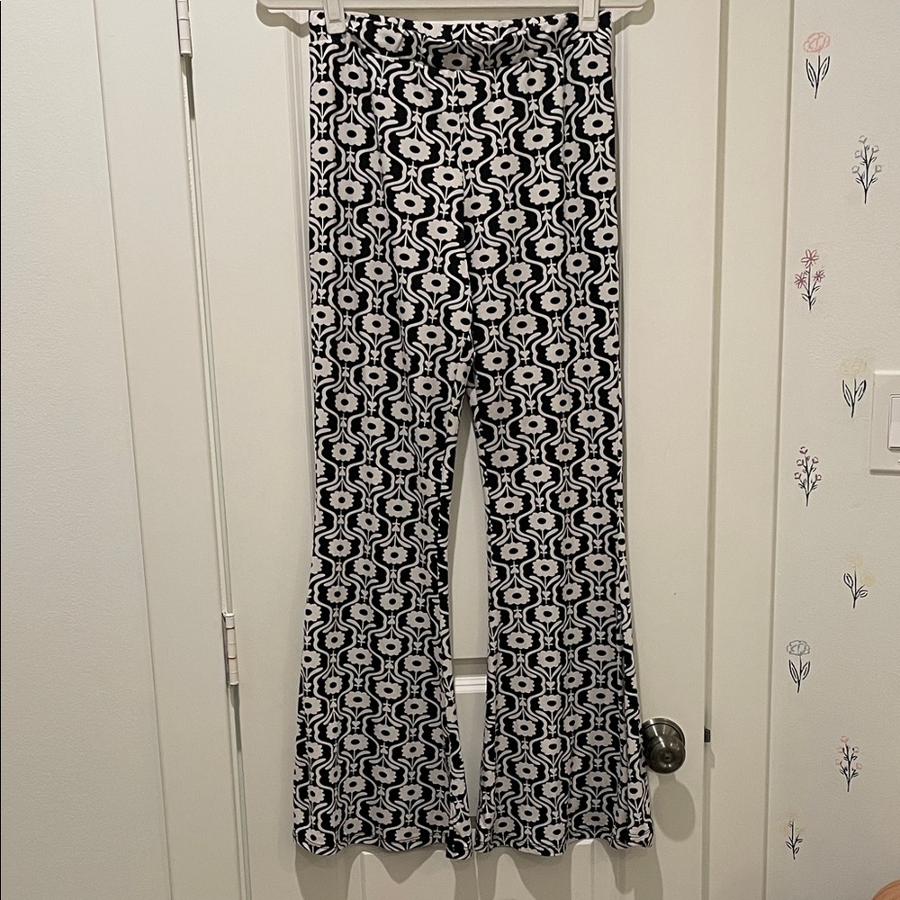 Altar'd State Black and White Geometric Flare Pants